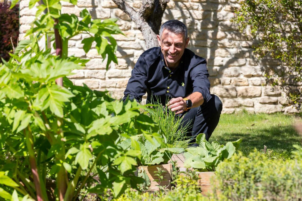 Hotel Carcarille Restaurant Le C Gordes Exterior photo